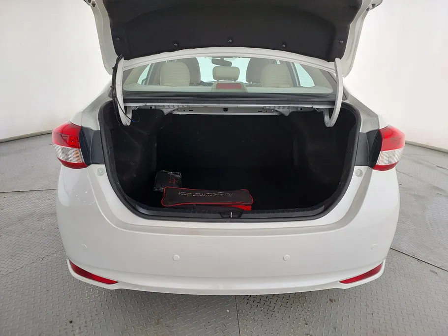 2019 Toyota Yaris  Y 