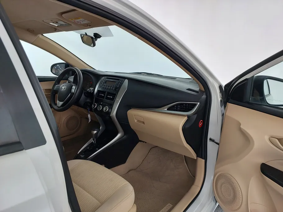 2019 Toyota Yaris  Y 