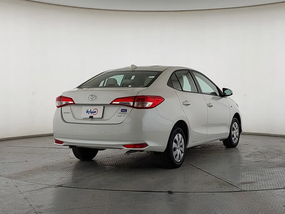 2019 Toyota Yaris  Y 