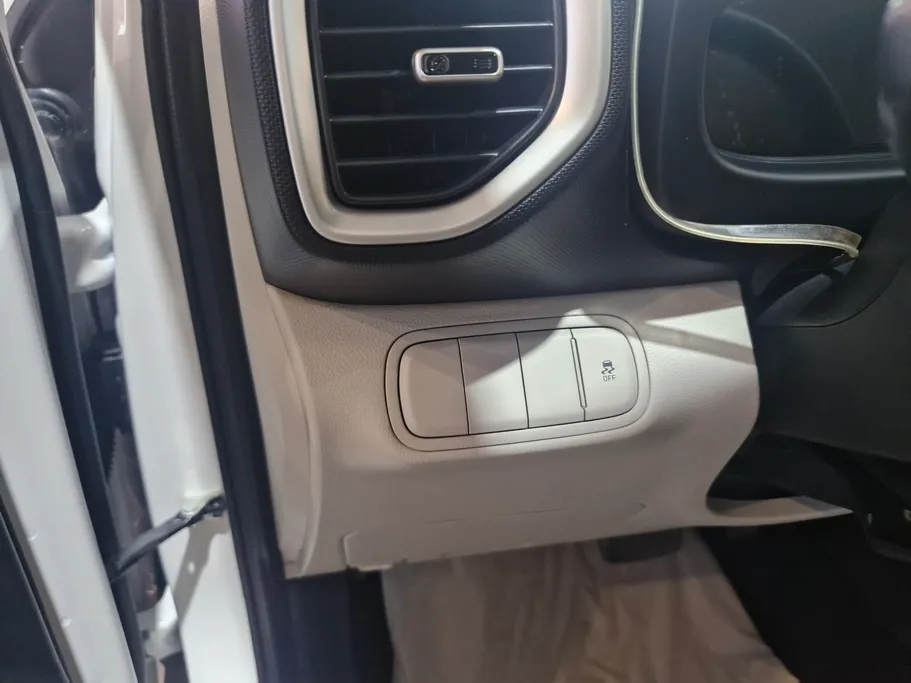 2024 Hyundai Venue Smart 