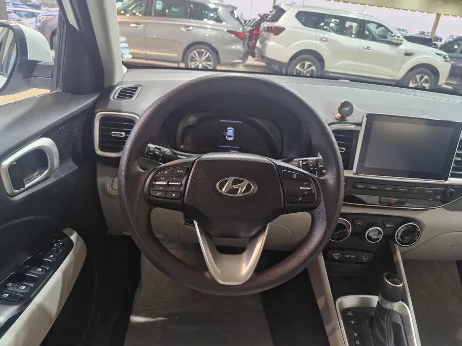 2024 Hyundai Venue Smart 