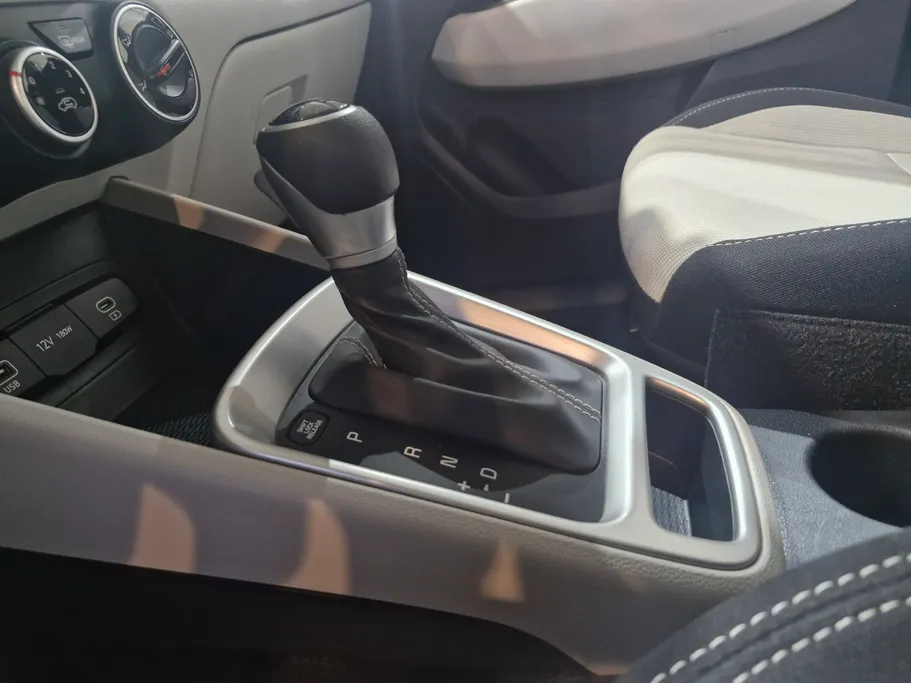 2024 Hyundai Venue Smart 