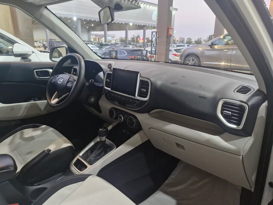 2024 Hyundai Venue Smart 