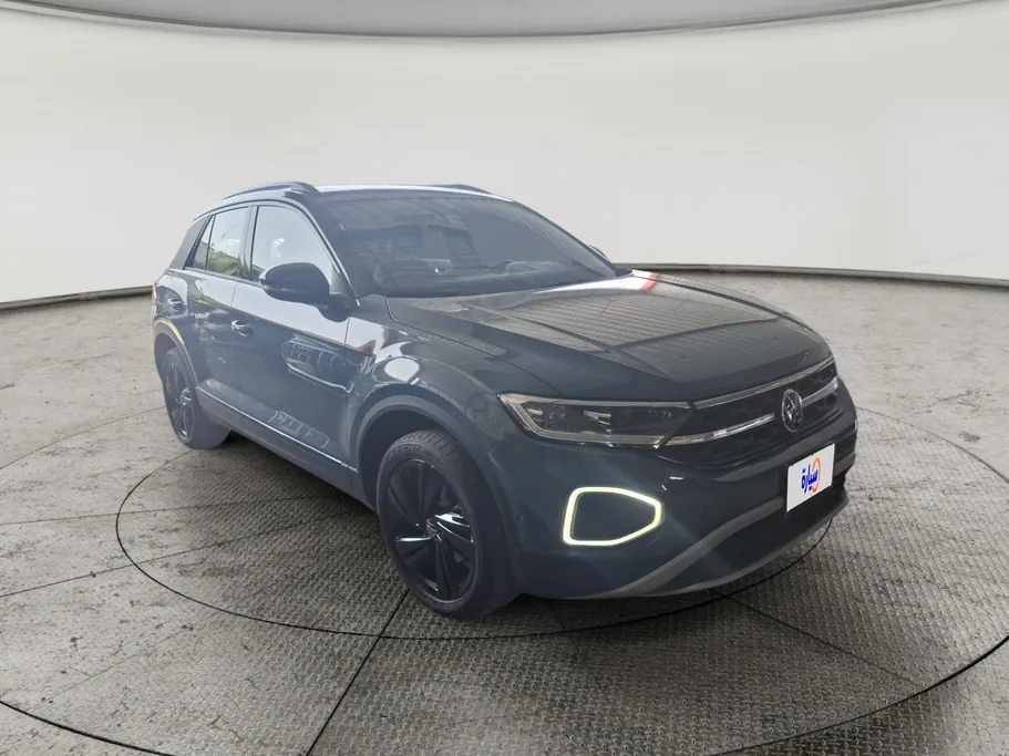 2025 Volkswagen T Roc ستايل 