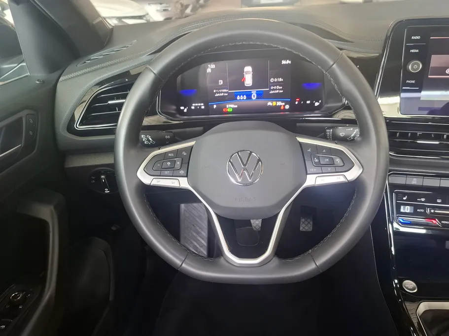 2025 Volkswagen T Roc ستايل 