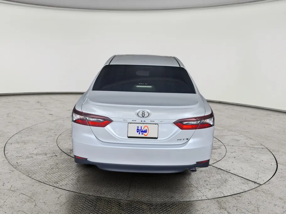 2024 Toyota Camry  GLEX 