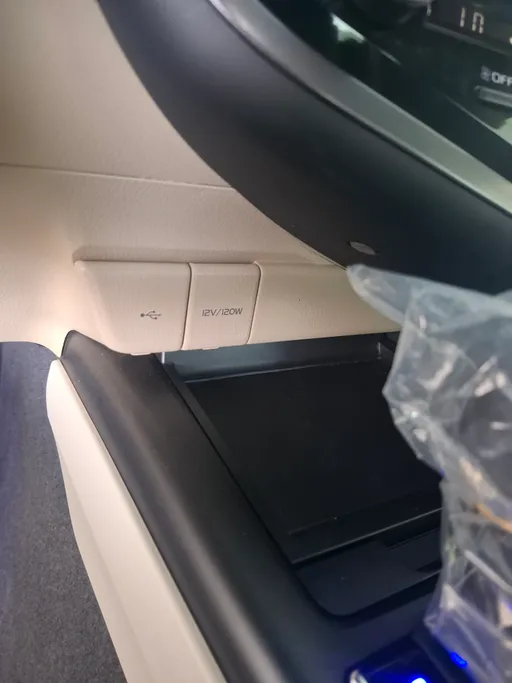 2024 Toyota Camry  GLEX 