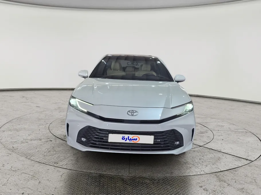 2025 Toyota Camry  LE HEV 