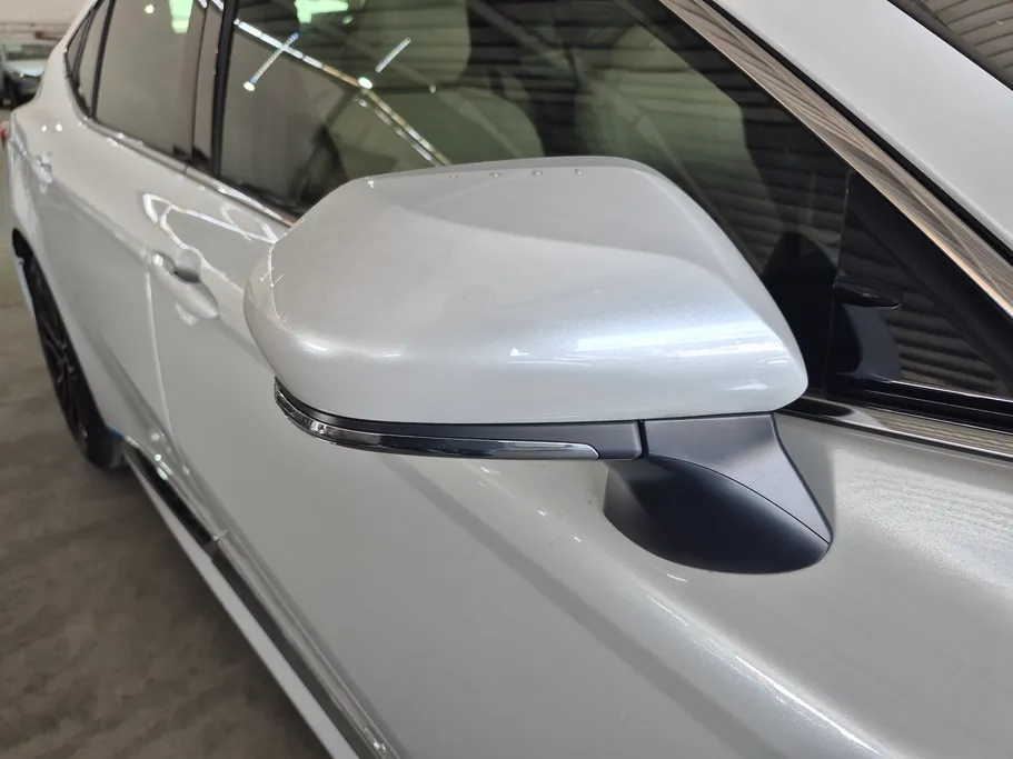 2025 Toyota Camry  LE HEV 