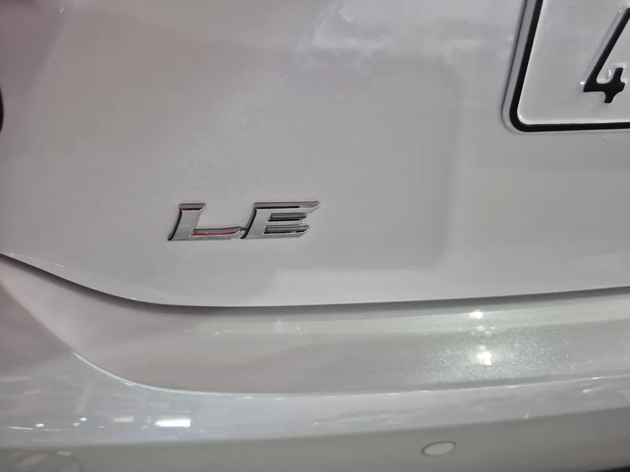 2025 Toyota Camry  LE HEV 