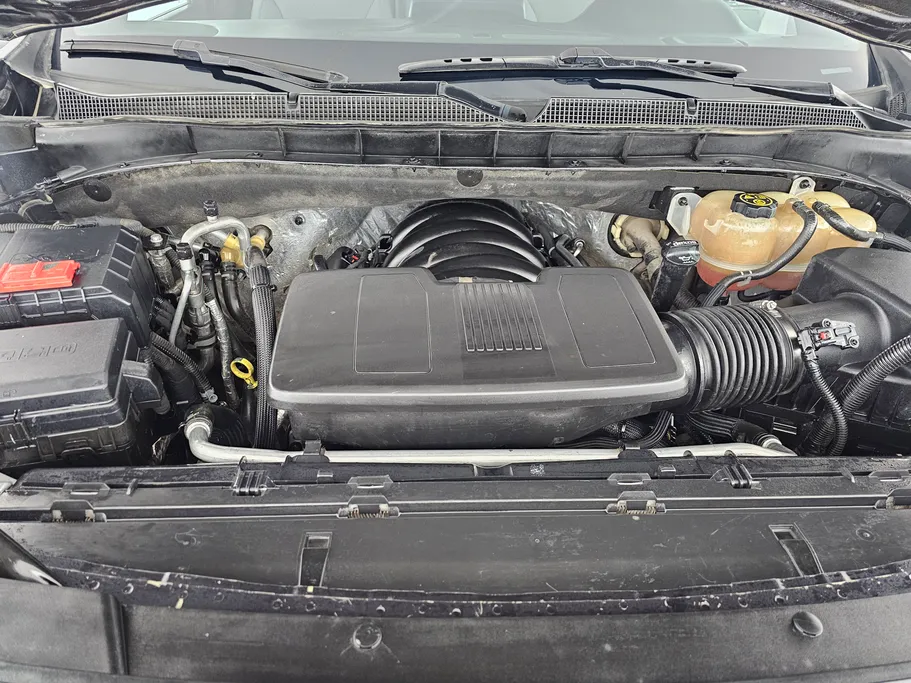 2023 Chevrolet Suburban LS 