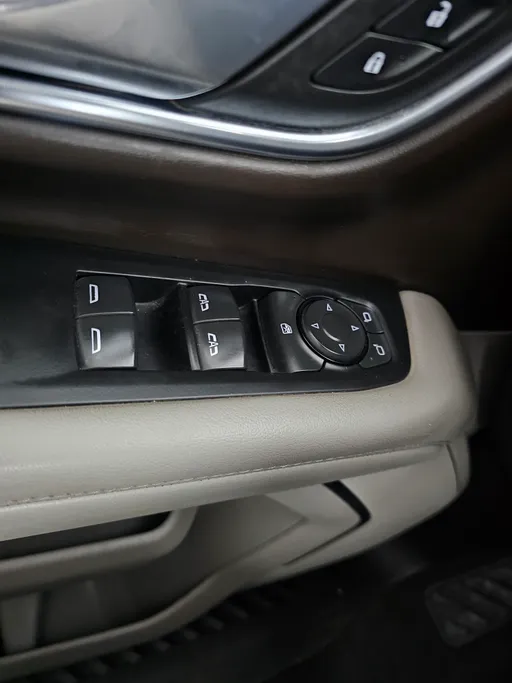 2023 Chevrolet Suburban LS 