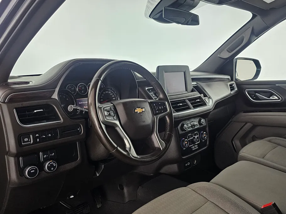 2023 Chevrolet Suburban LS 