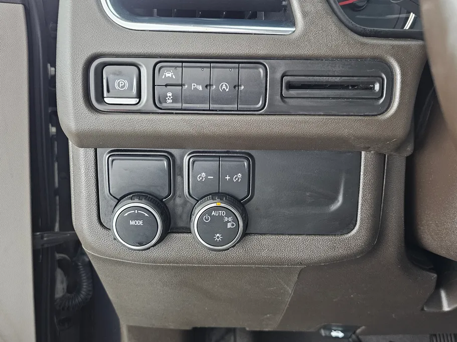2023 Chevrolet Suburban LS 