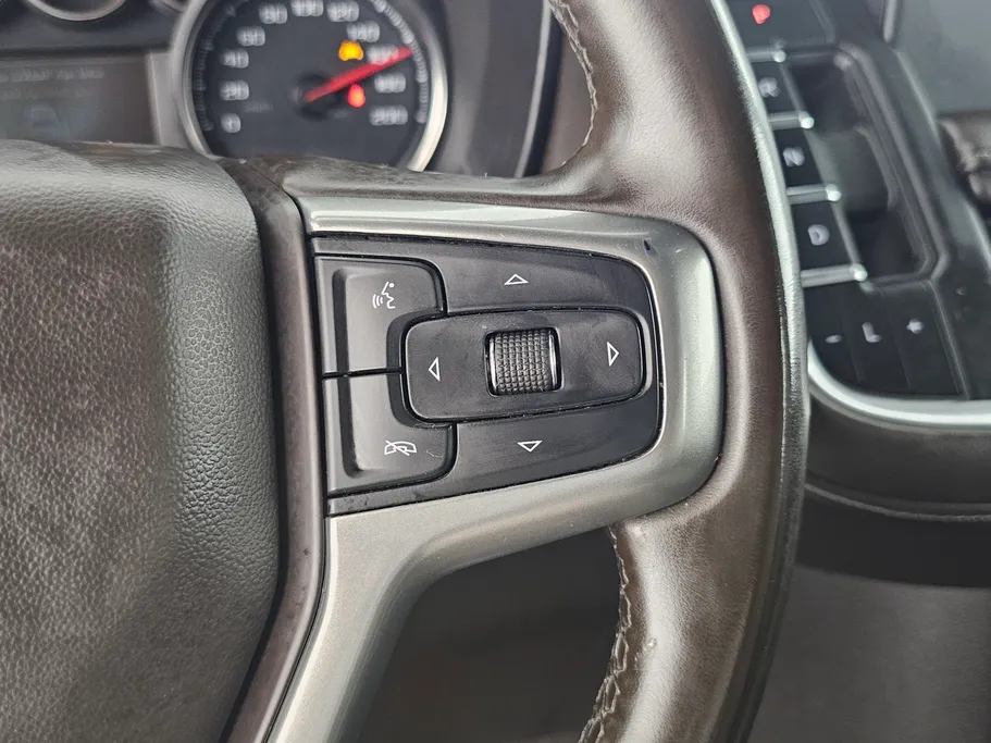 2023 Chevrolet Suburban LS 