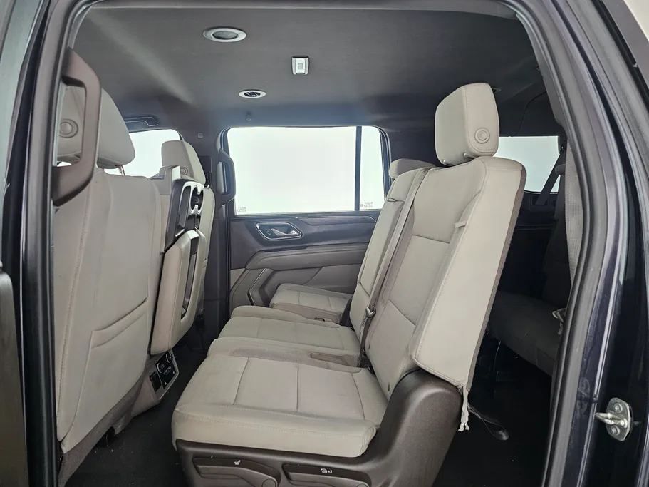 2023 Chevrolet Suburban LS 