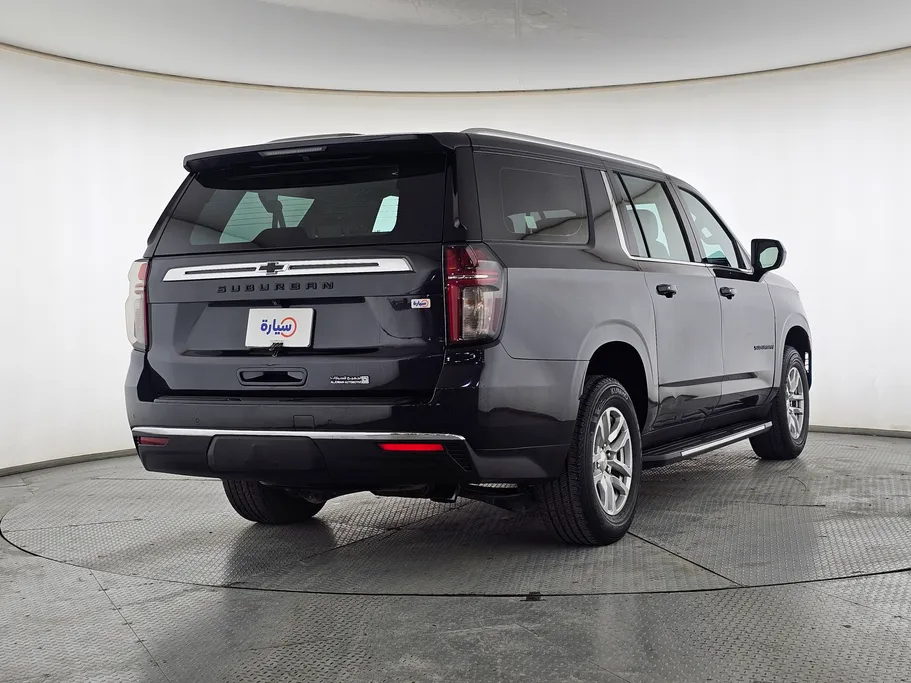 2023 Chevrolet Suburban LS 
