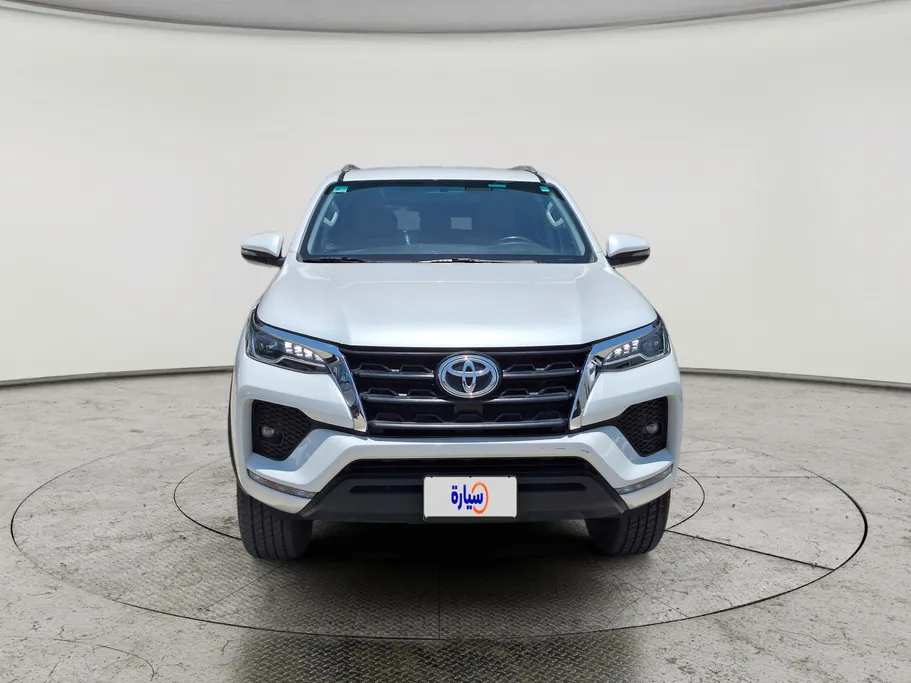 2023 Toyota Fortuner VX 