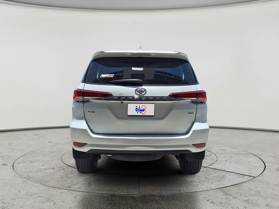 2023 Toyota Fortuner VX 