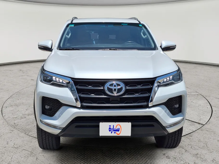 2023 Toyota Fortuner VX 