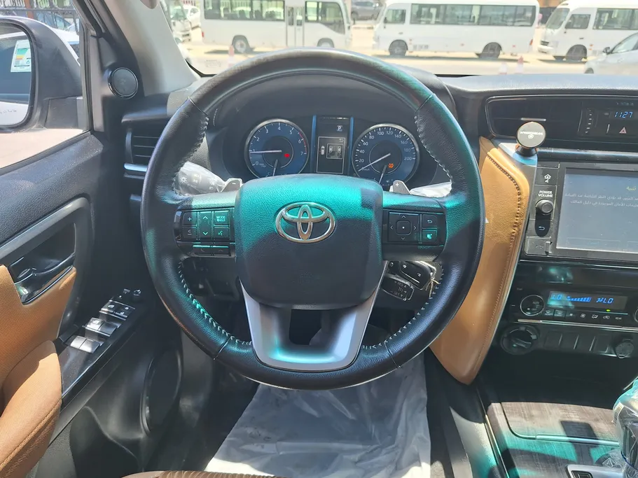 2023 Toyota Fortuner VX 