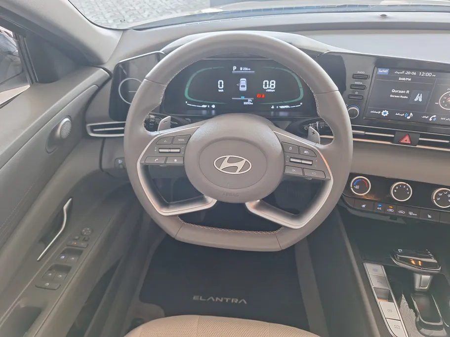 2025 Hyundai Elantra Comfort 