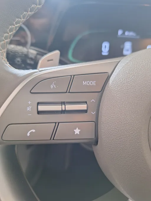 2025 Hyundai Elantra Comfort 
