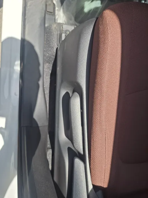 2024 Toyota Corolla Cross XLE HEV 