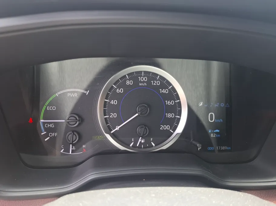 2024 Toyota Corolla Cross XLE HEV 