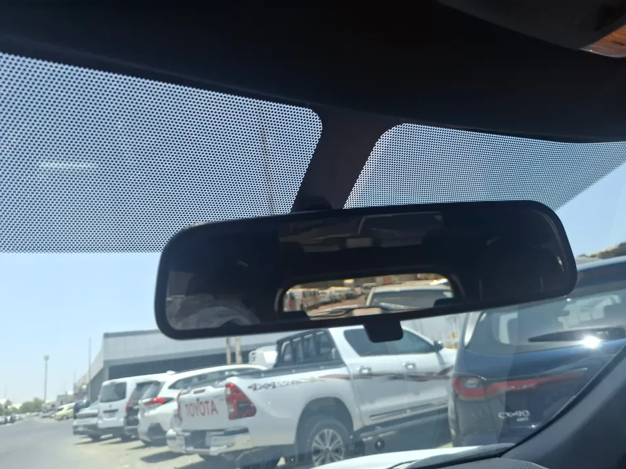 2024 Toyota Corolla Cross XLE HEV 