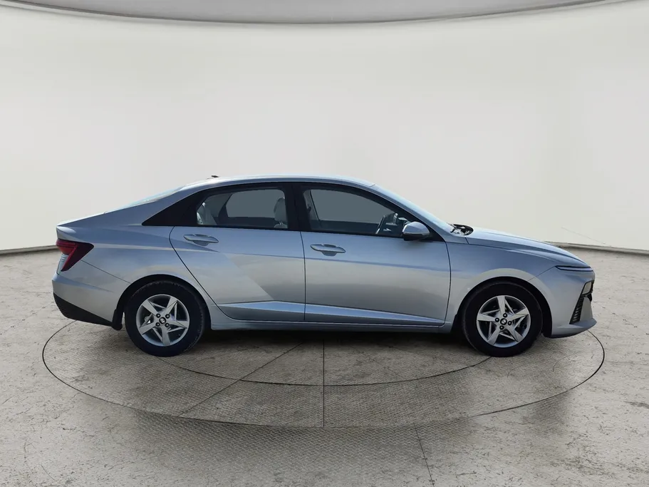 2024 Hyundai Accent Fleet 