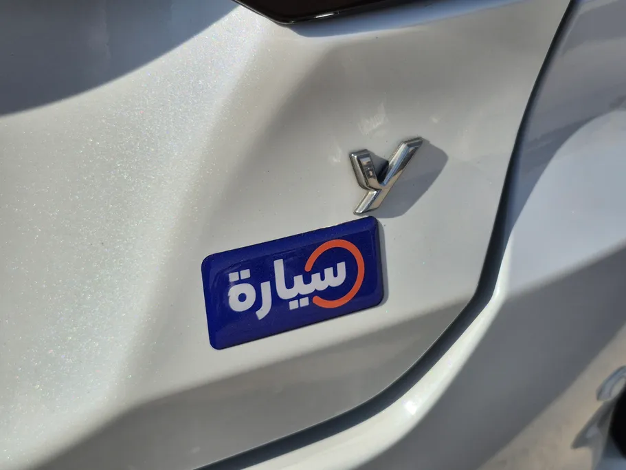 تويوتا يارس Y 2024 