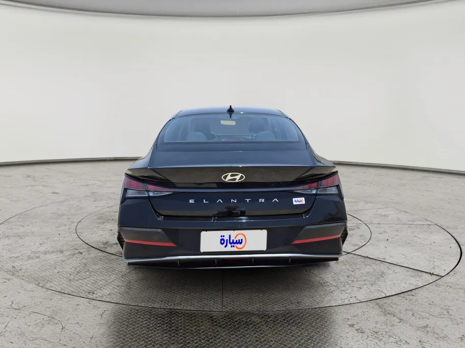 2025 Hyundai Elantra Smart 