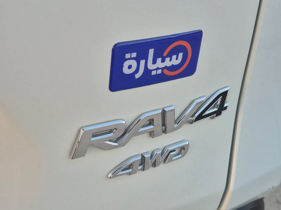 تويوتا راف فور LE 2021 