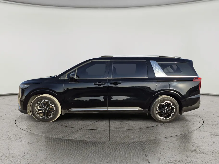 2025 Kia Carnival GL 