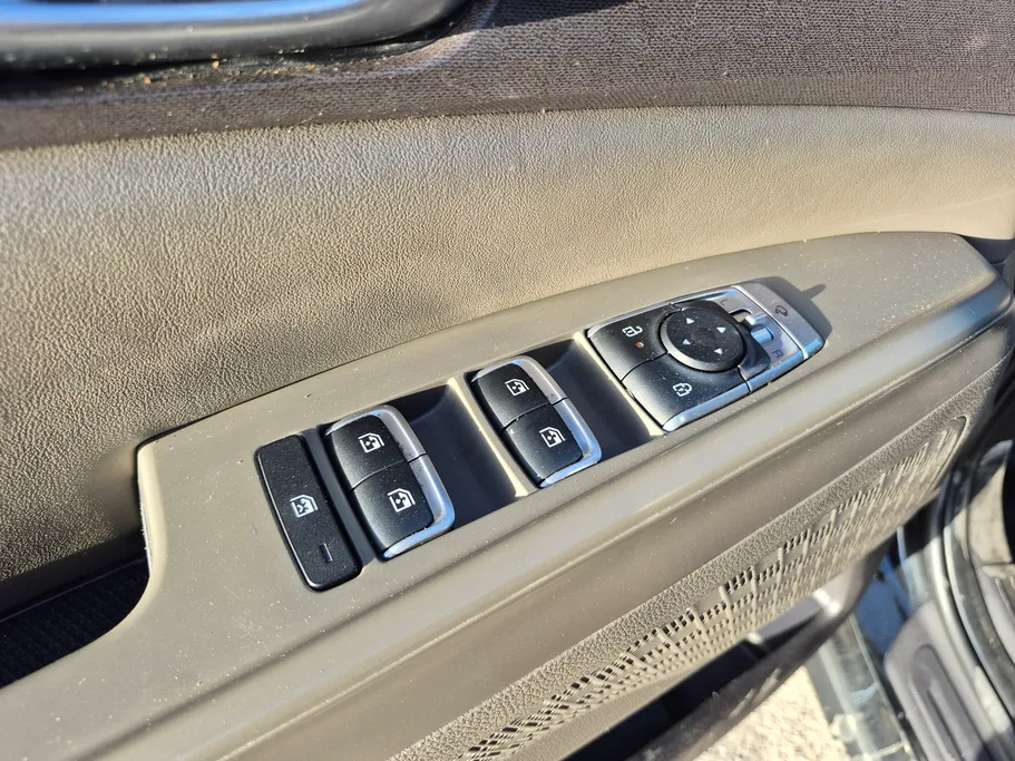 2025 Kia Carnival GL 