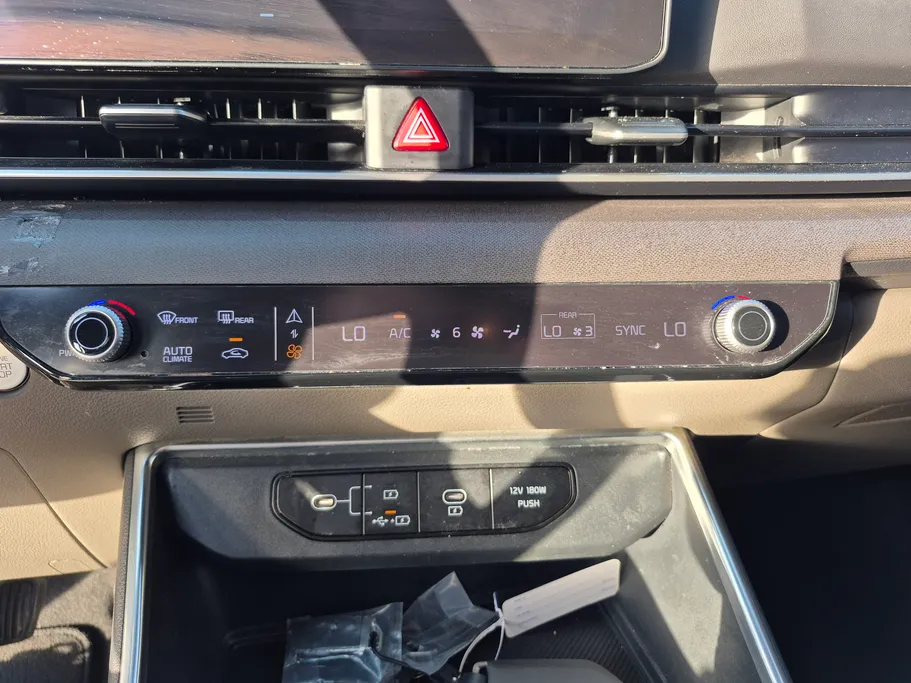 2025 Kia Carnival GL 