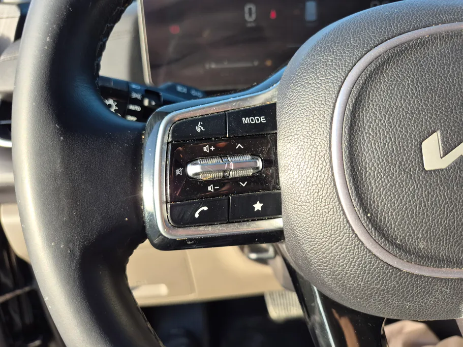 2025 Kia Carnival GL 