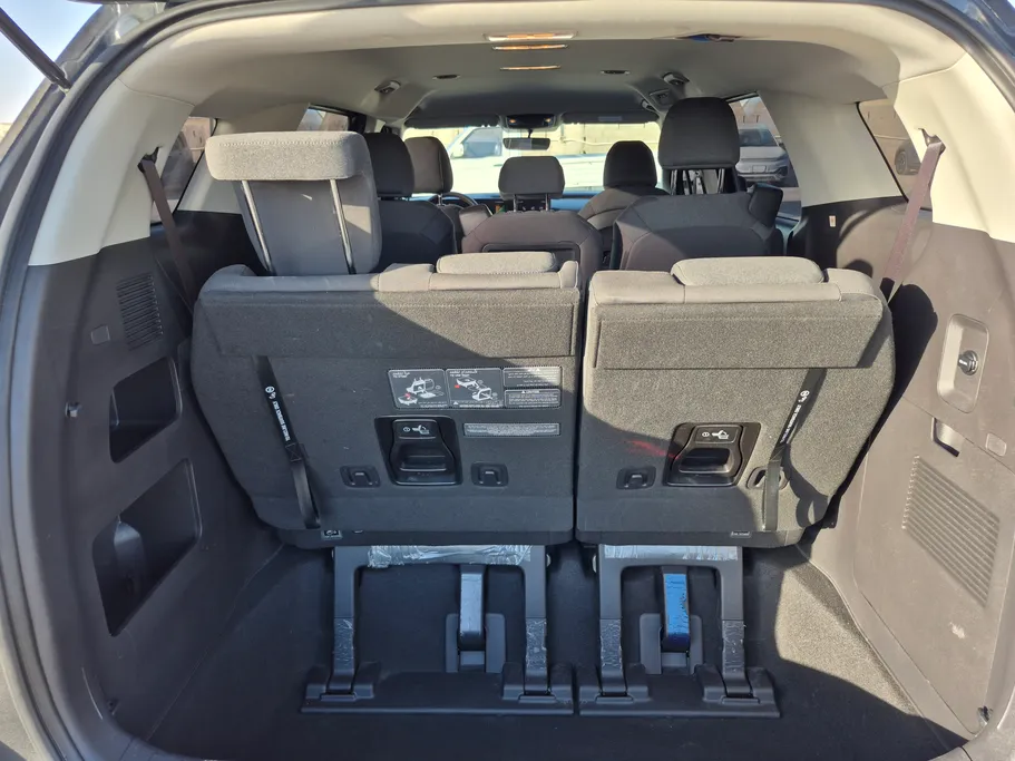 2025 Kia Carnival GL 