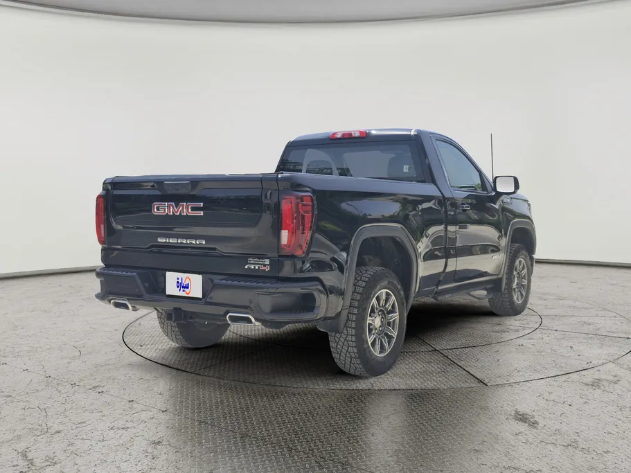 2024 GMC Sierra AT4 