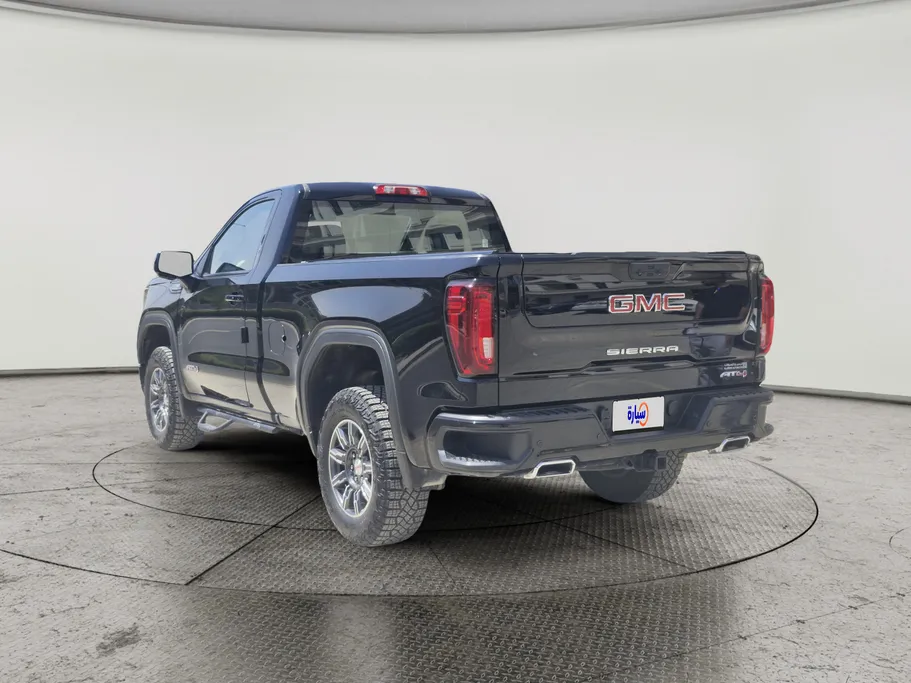 2024 GMC Sierra AT4 
