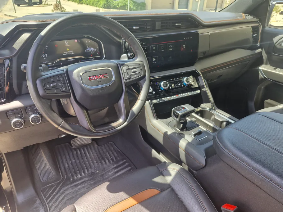 2024 GMC Sierra AT4 