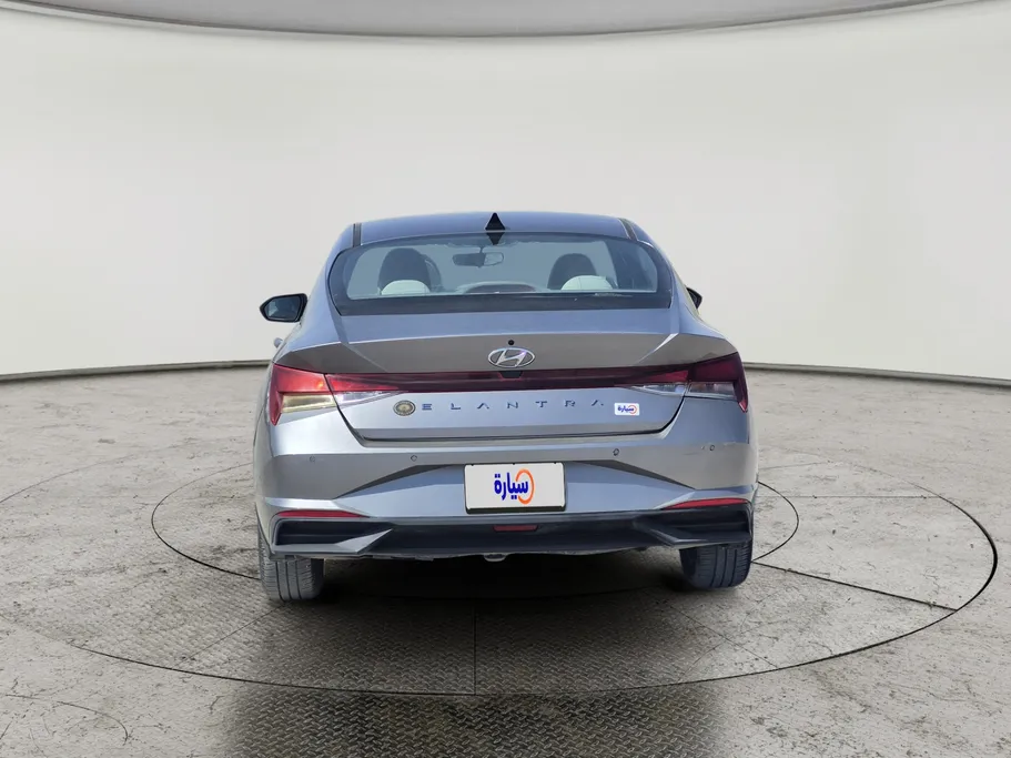 2023 هيونداي Elantra سمارت 