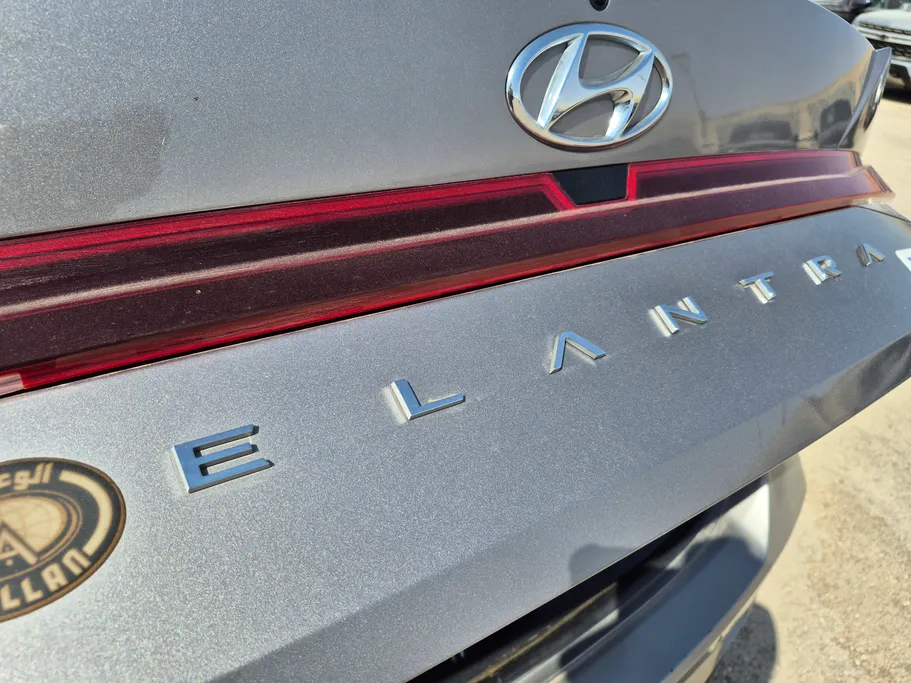 2023 هيونداي Elantra سمارت 
