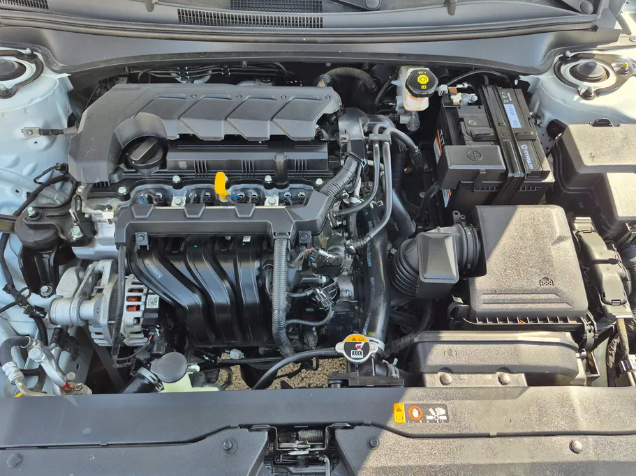 2025 Hyundai Elantra Smart 