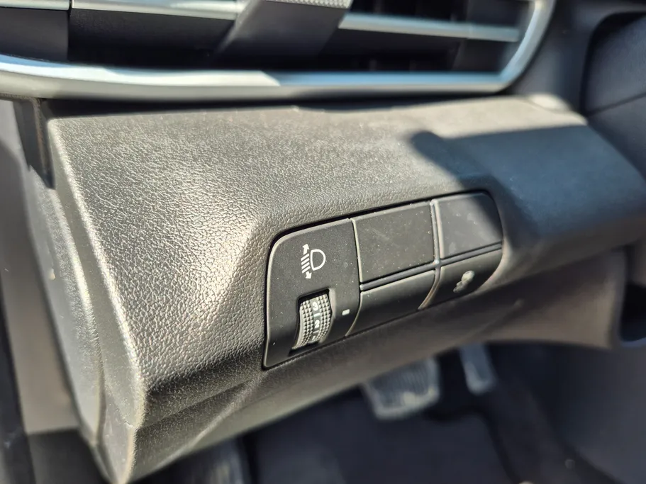 2025 Hyundai Elantra Smart 