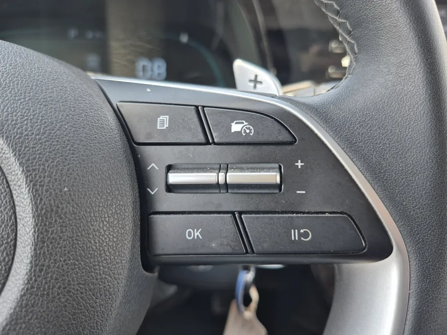2025 Hyundai Elantra Smart 