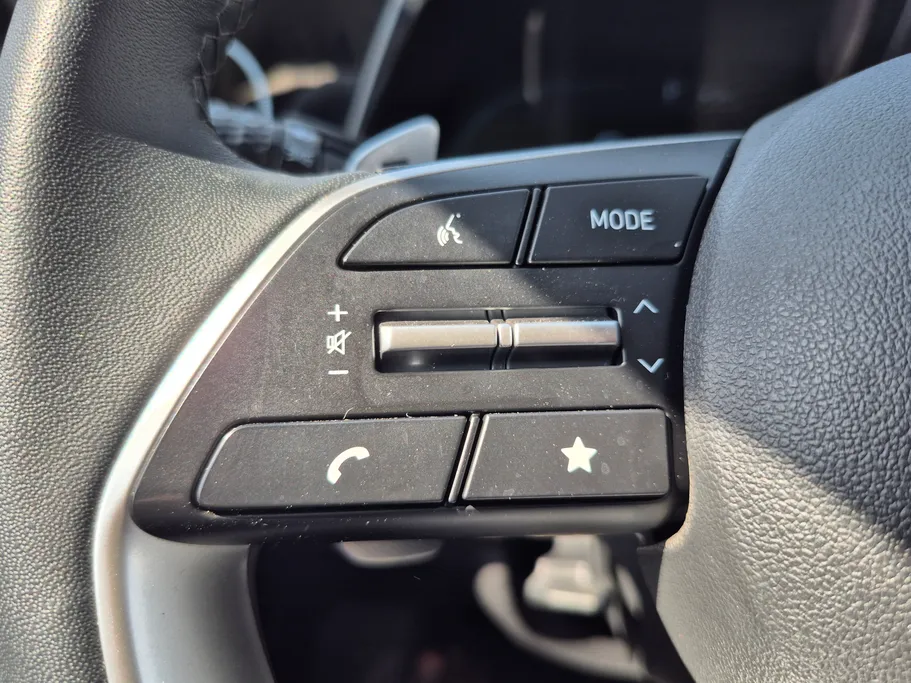 2025 Hyundai Elantra Smart 