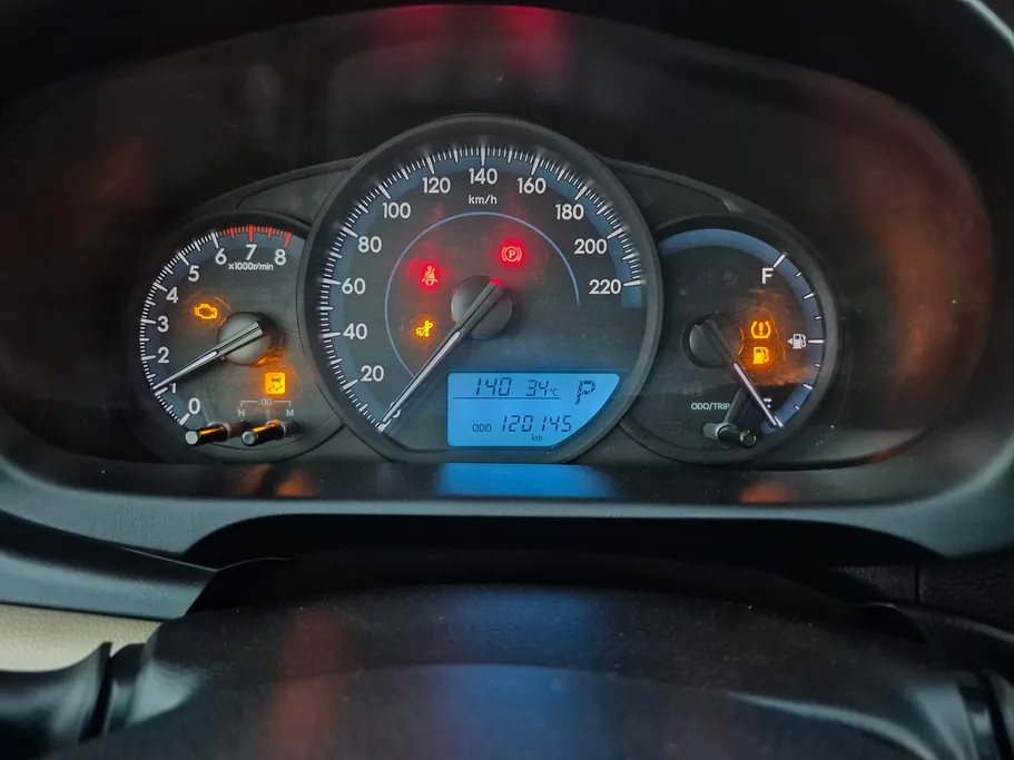 2022 Toyota Yaris  Y 