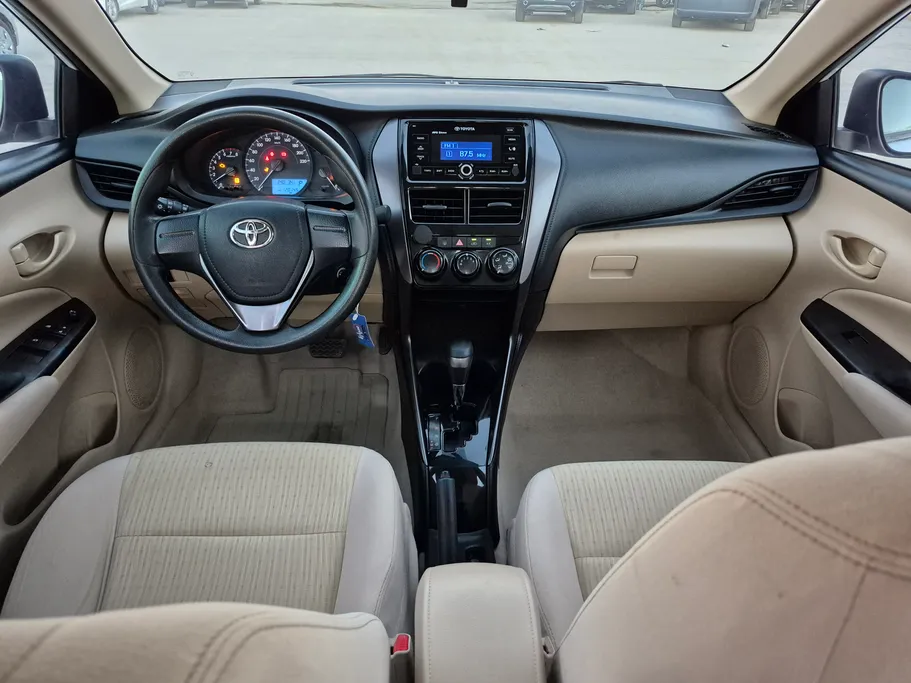 2022 Toyota Yaris  Y 